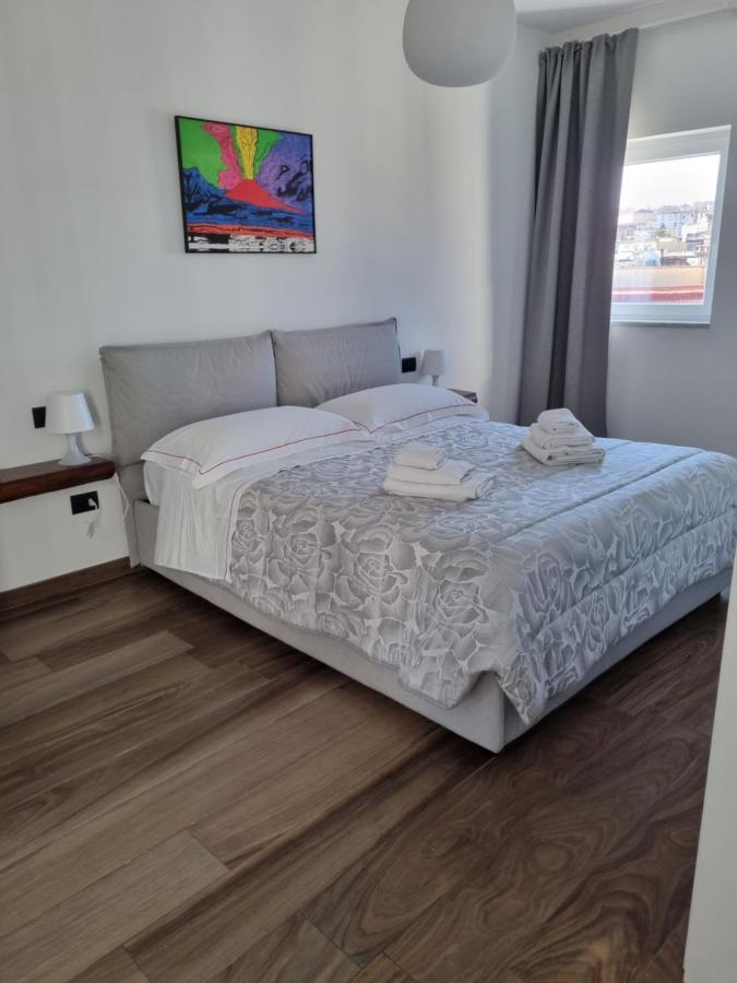 Metro Art Suite Napoli Ngoại thất bức ảnh