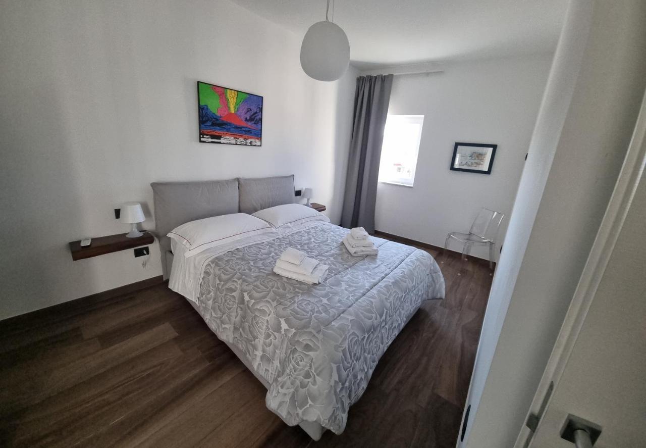 Metro Art Suite Napoli Ngoại thất bức ảnh